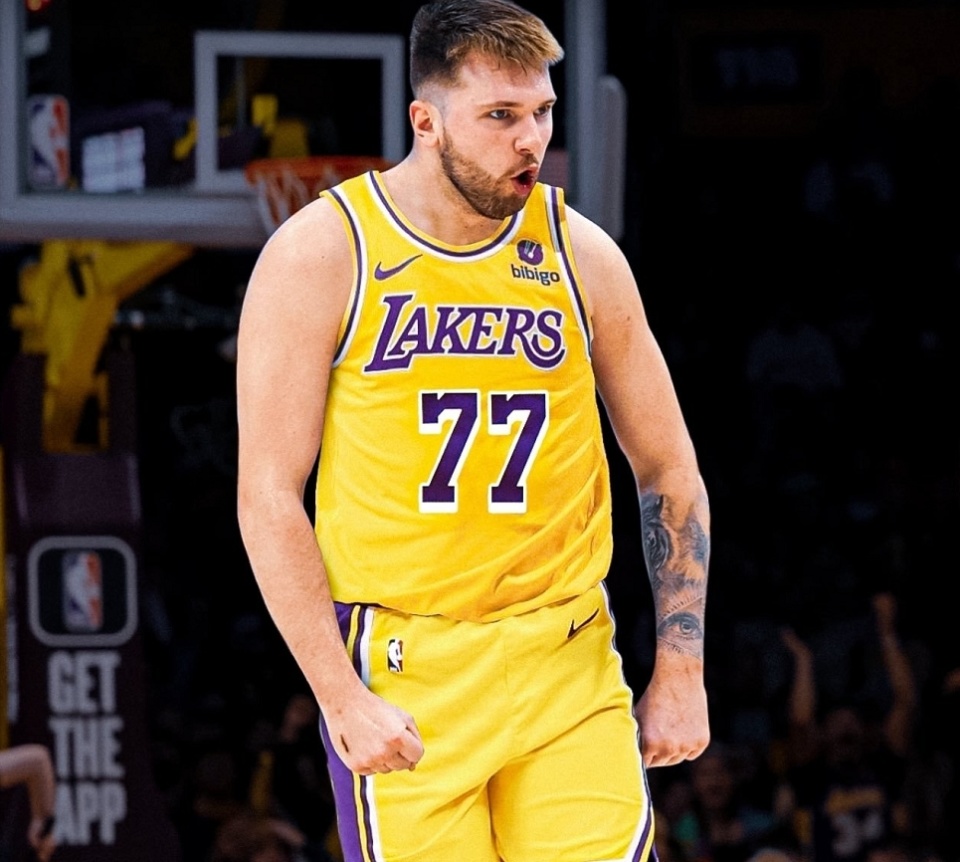 独行侠三巨头联手,绝杀战胜得分突破,东契奇冲击季后赛!